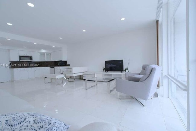 Building Photo - 1408 Brickell Bay Dr