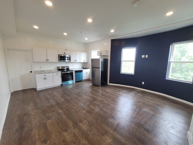 Building Photo - The Jefferson Apartment