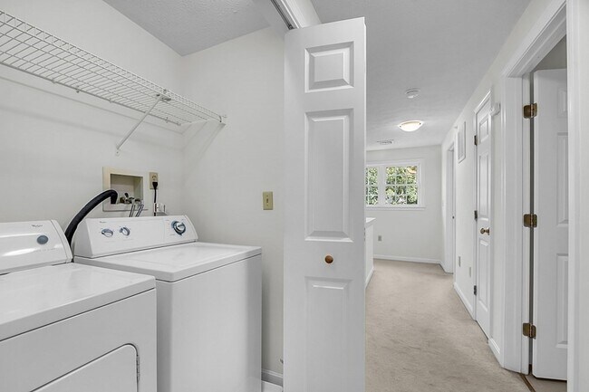 Building Photo - 30 Caspian Way