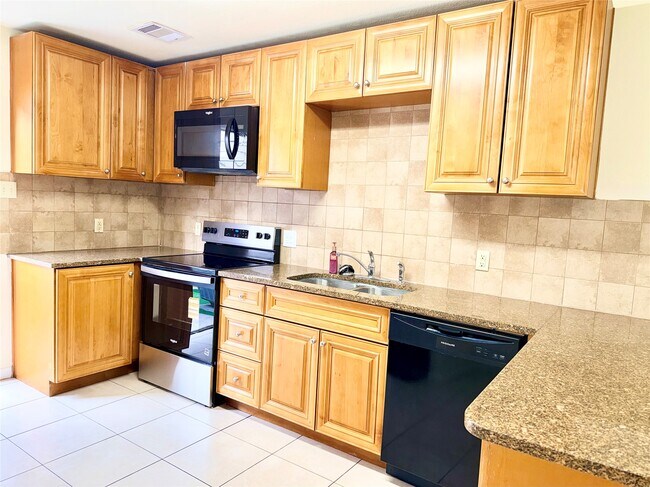 Building Photo - 10064 Emnora Ln