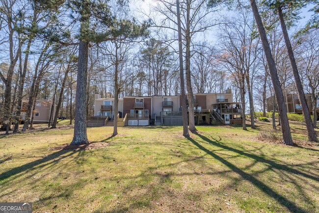 Building Photo - 384 Arrowhead Trail NE