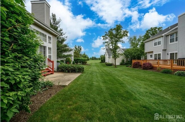 Building Photo - 14 Crestwood Ct