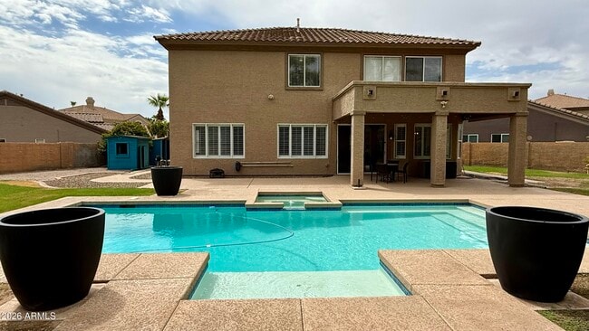 Building Photo - 3640 S Barberry Pl