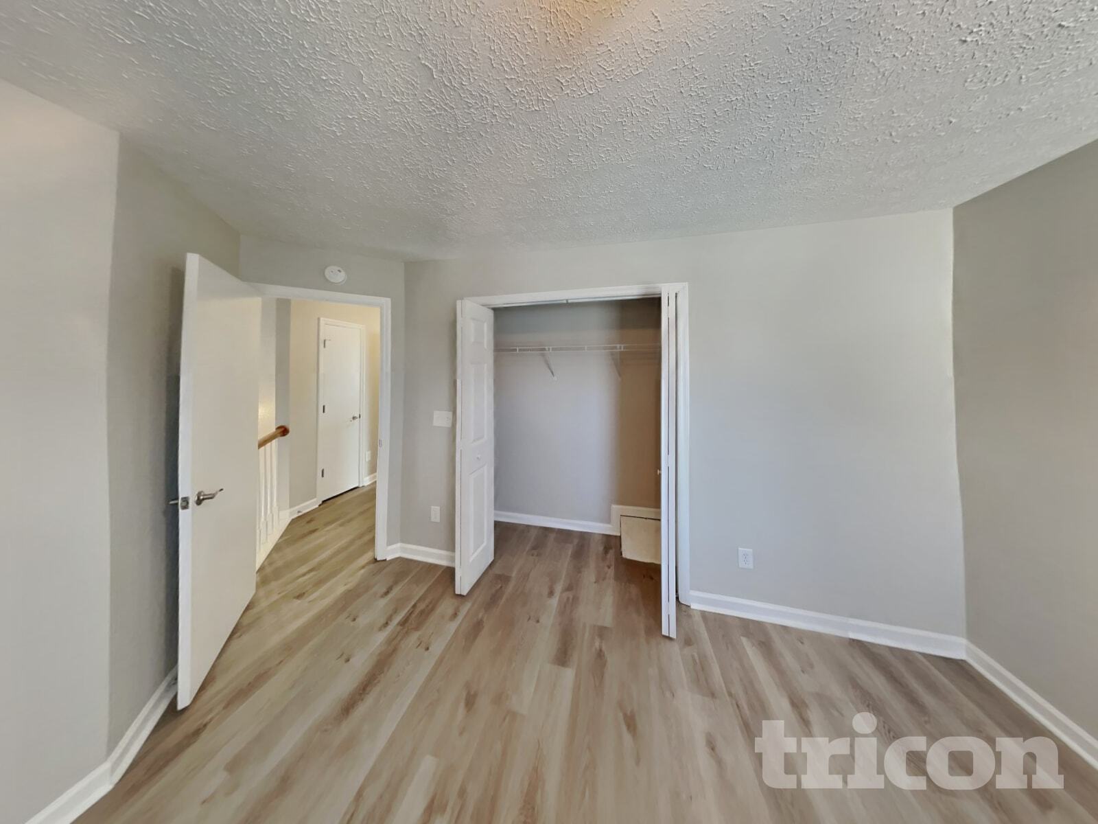 Building Photo - 2773 Riverbend Dr