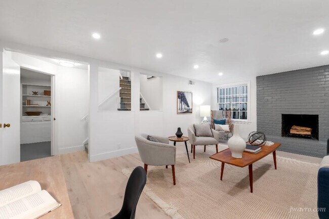 Building Photo - 230 Magellan Ave