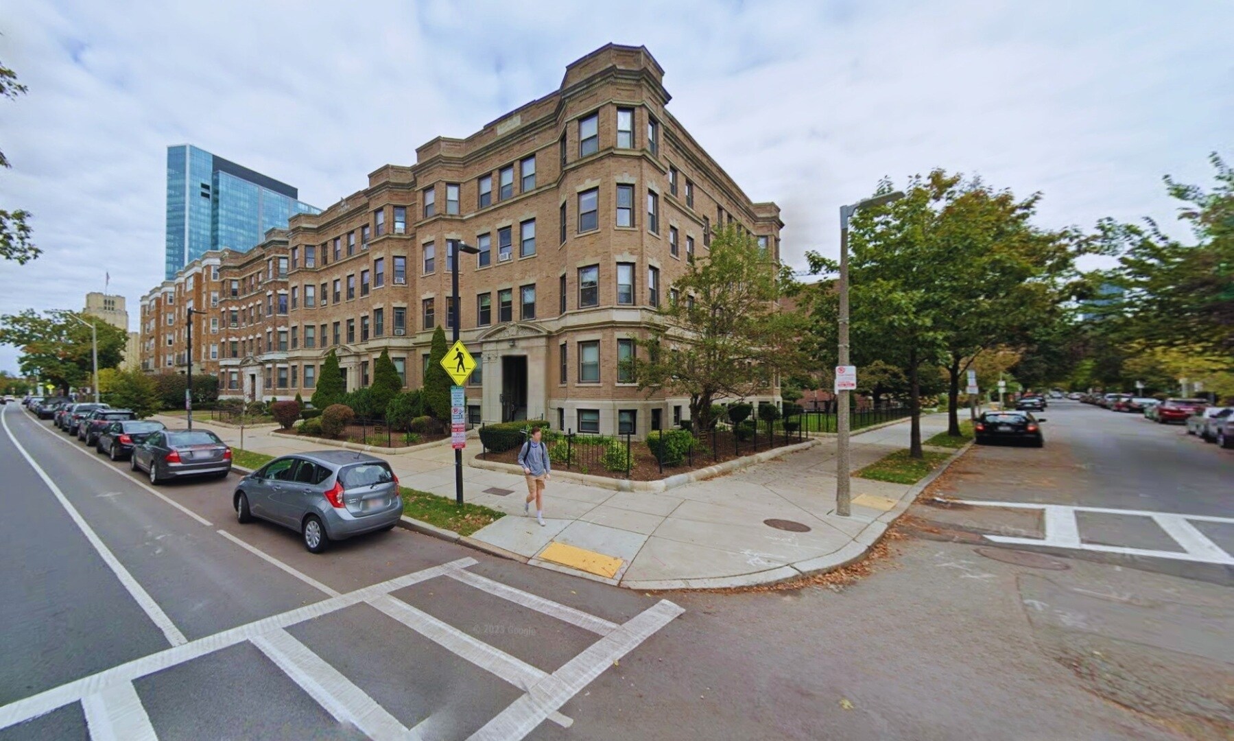 Building Photo - 185 Park St