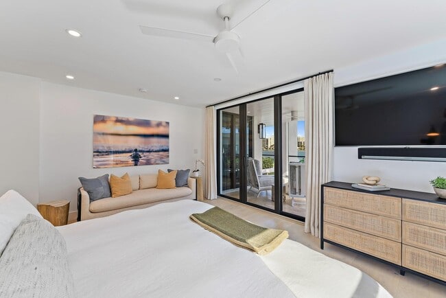 Building Photo - 19800 Sandpointe Bay Dr