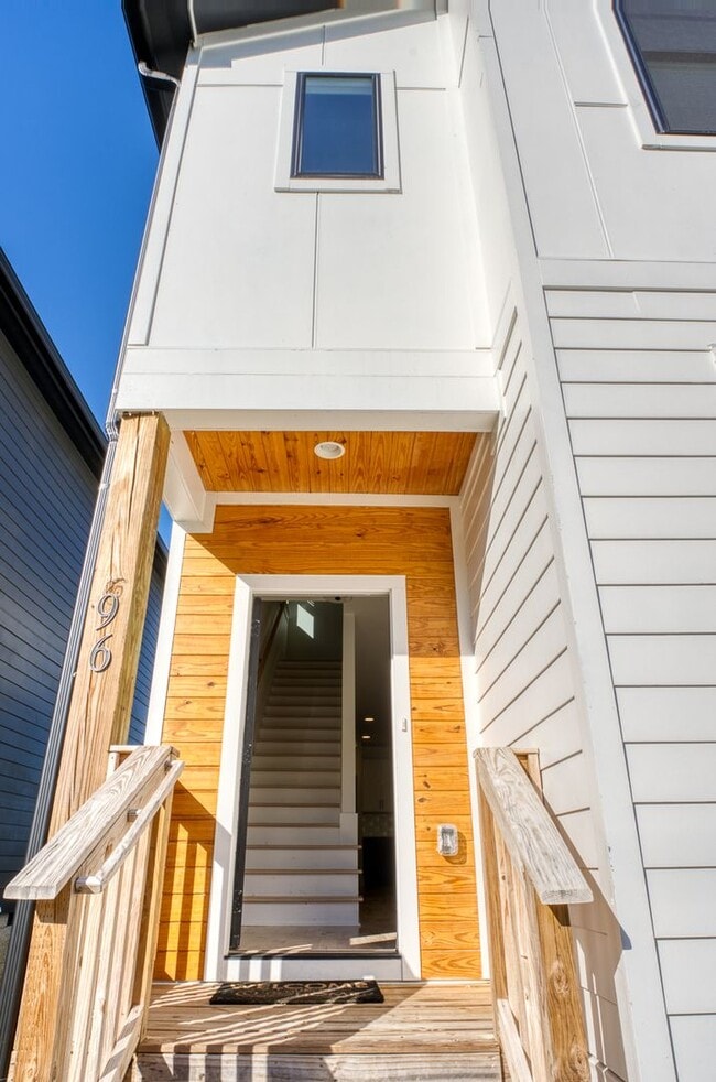 Building Photo - 96 Shields Ln