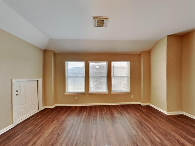 Building Photo - 12919 Palm Leaf Ct