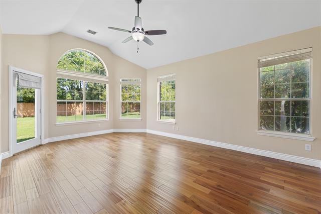 Building Photo - 2011 Teasbend Ln