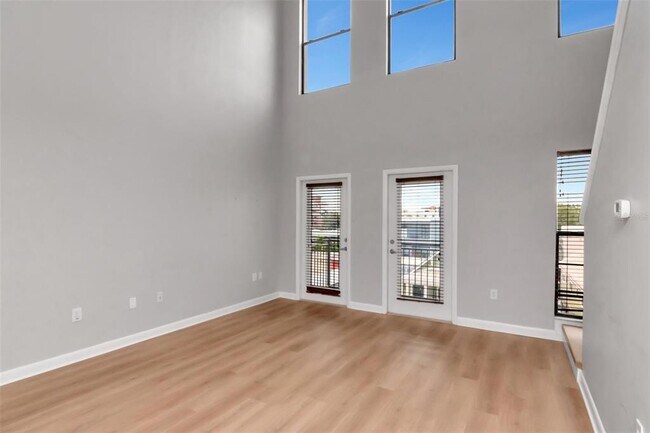 Building Photo - 1621 E 4th Ave