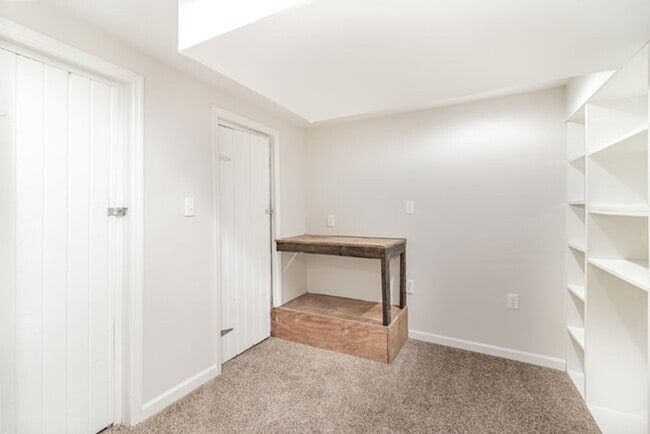 Building Photo - 2 Bed / 1 Bath House - Downtown Historic S...
