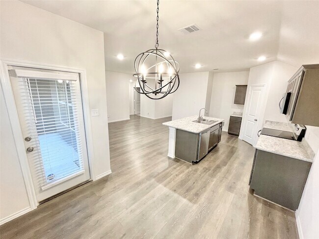 Building Photo - 1125 Silver Maple Ln