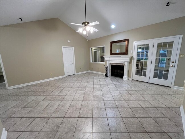 Building Photo - 13406 Briar Hollow Dr