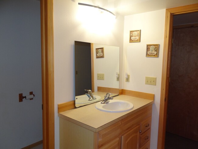 Building Photo - 6 Bedroom Home in Bellingham!