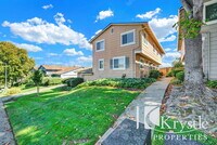 Building Photo - 63 Parrott St