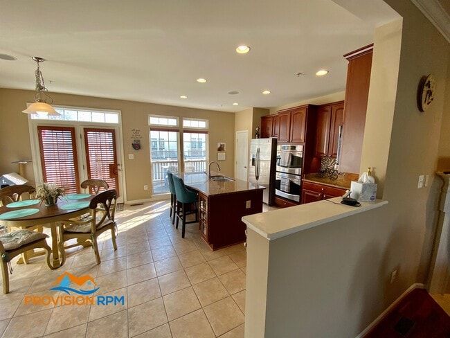 Building Photo - 1740 Theale Way
