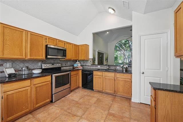 Building Photo - 2296 Grandview Dr