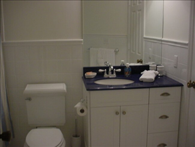 Building Photo - smoke house bay