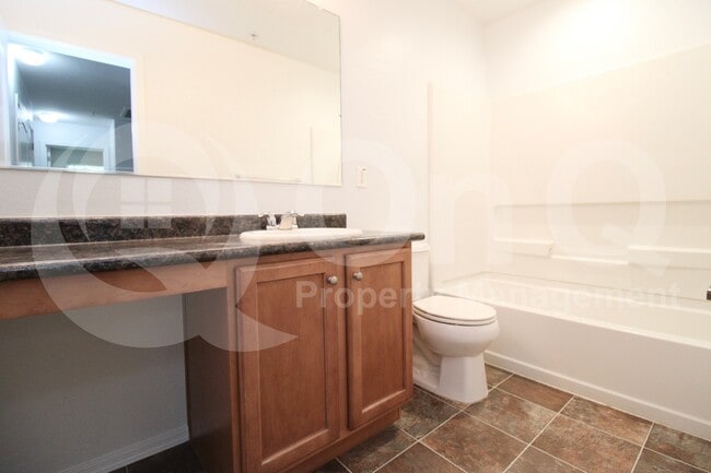 Building Photo - 8147 W Lynwood St