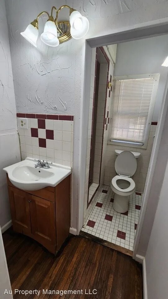 Building Photo - 2108 S Van Buren St