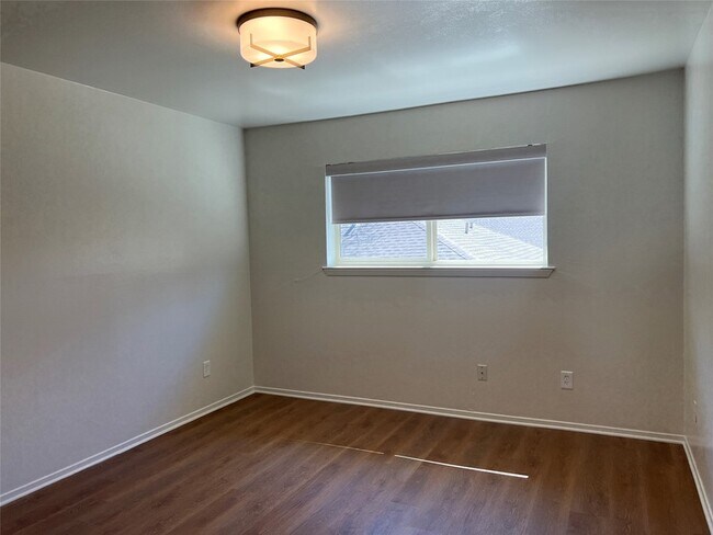 Building Photo - 1201 N Austin St
