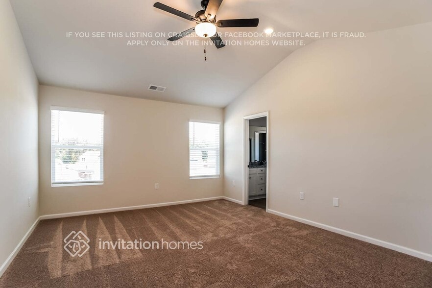 Building Photo - 3355 Fox Hall Dr
