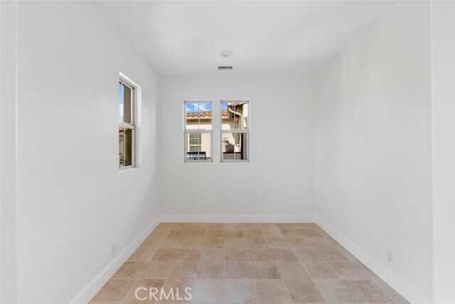 Building Photo - 14 Talmont