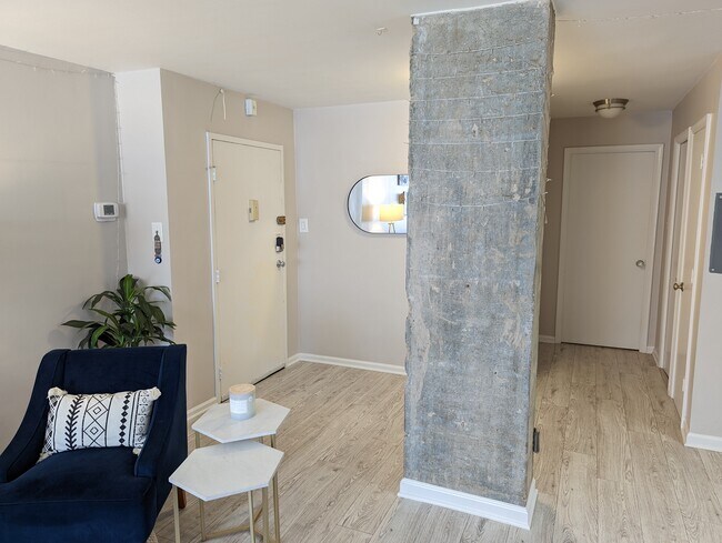 Building Photo - 1420 N St NW