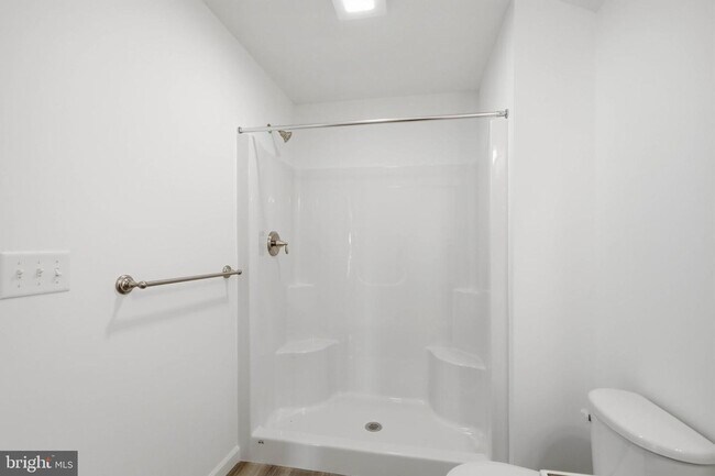 Building Photo - 116 Hillard Fld