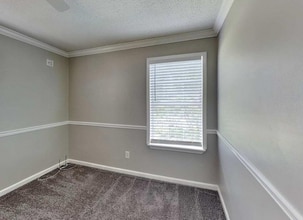 Building Photo - 2342 Glencairn Ln SW