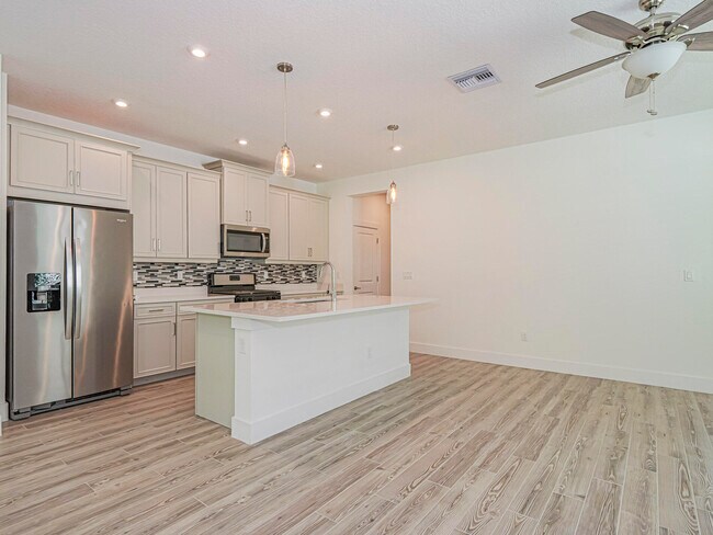 Building Photo - 11551 SW Viridian Blvd