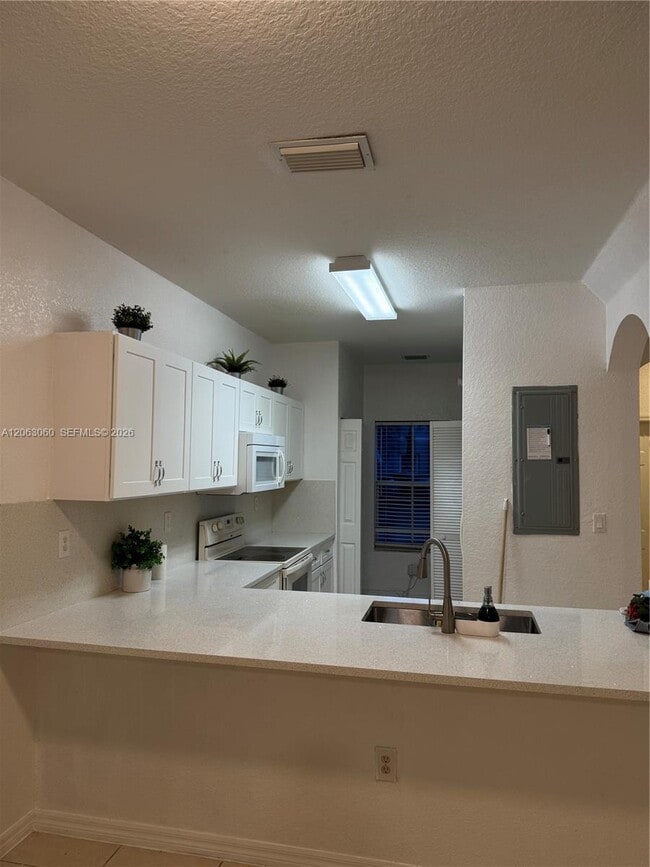Building Photo - 4917 SW 140th Terrace