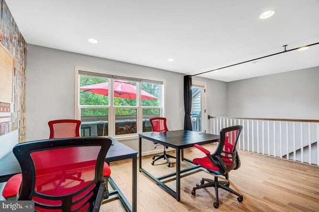 Building Photo - 12258 Sessile Commons