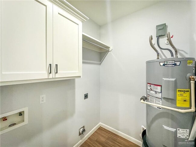 Building Photo - 9 Aurora Ln