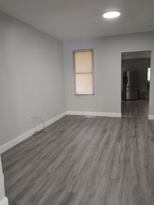 Building Photo - 34 N Franklin St