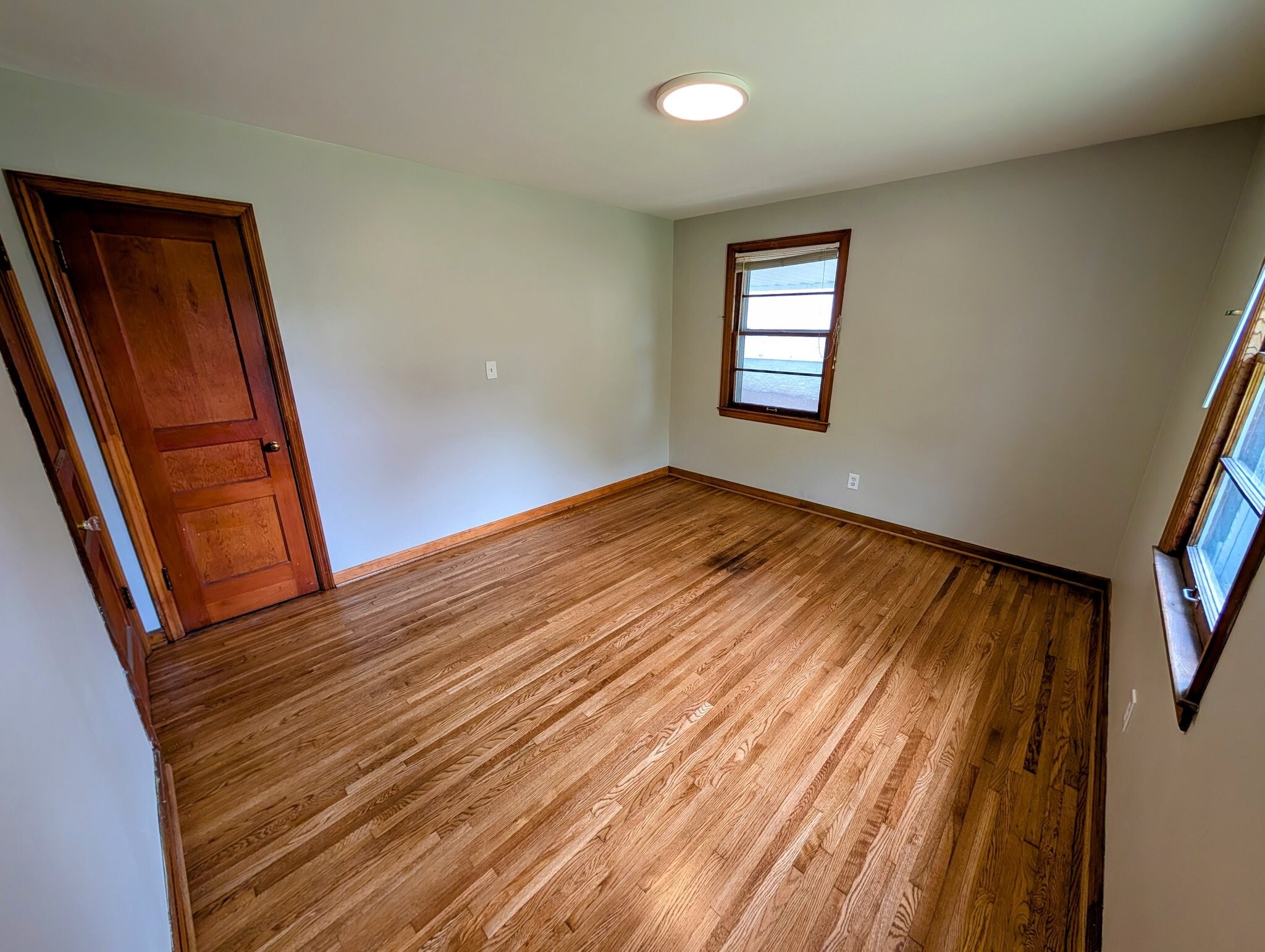 Building Photo - 1326 McAlpine Ave
