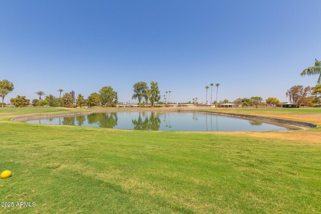 Building Photo - 8883 E Fairway Blvd
