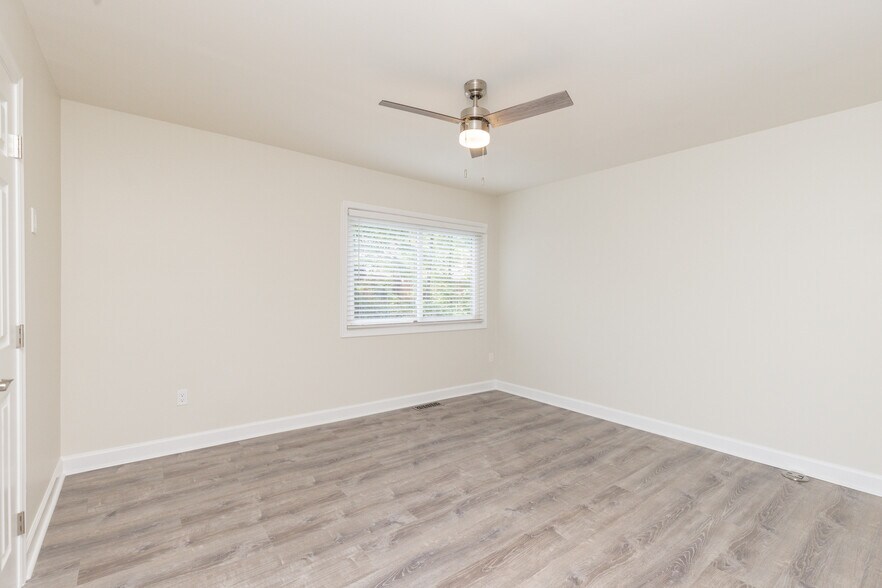 Building Photo - 11823 N Briar Patch Dr