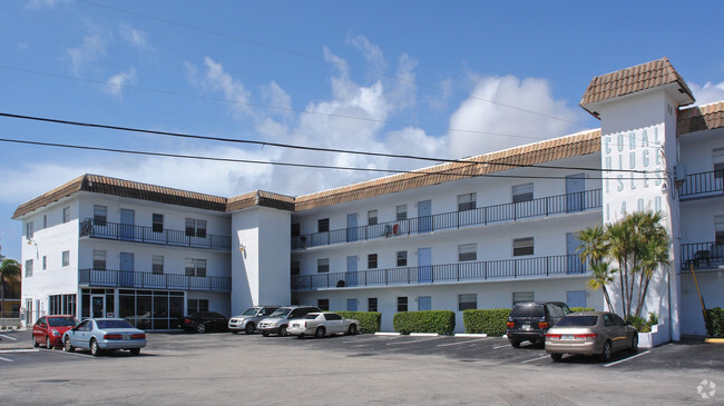 Primary Photo - Coral Ridge Isles Apartments