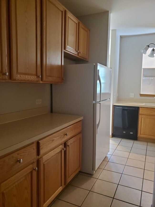 Building Photo - 1236 Brookdale Dr