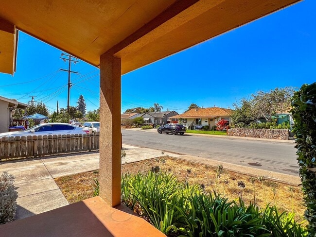 Building Photo - Napa Duplex Close to South Napa Shops