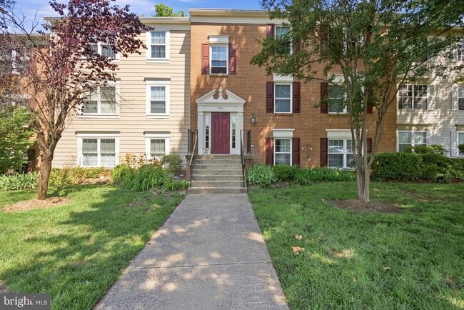 Building Photo - 9310 Niki Pl