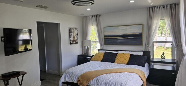 Building Photo - COMPLETELY FURNISHED 3 bed /2 bath  - 55+ COMMUNITY