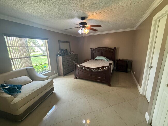 Building Photo - 2900 Fiore Way