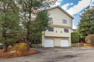Building Photo - 307 Captain Eames Cir