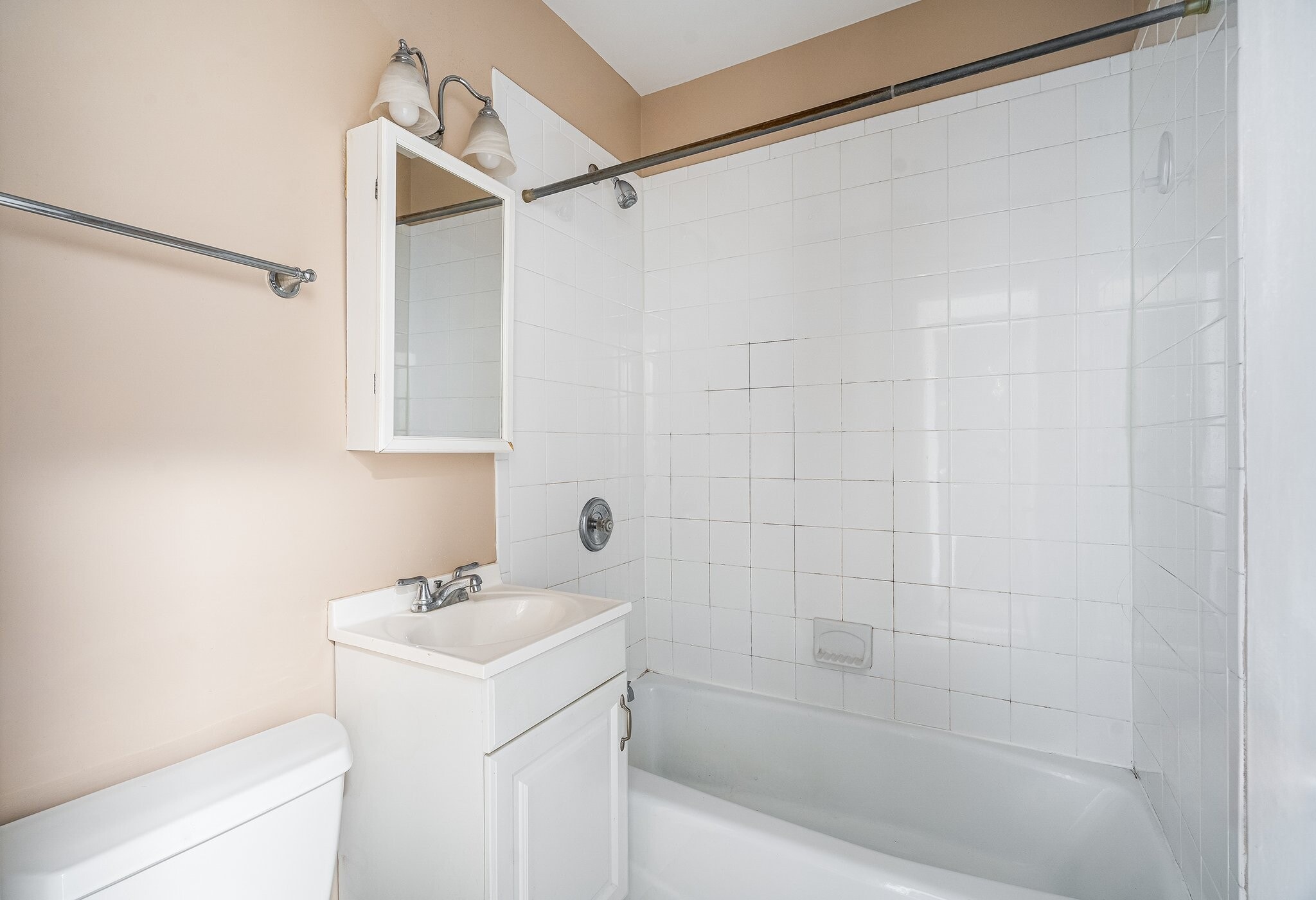 Bathroom - 18 Fairfield Ave