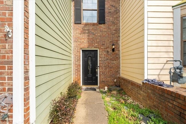 Building Photo - 1052 Travelers Trail