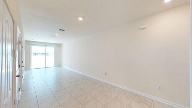 Building Photo - "Charming 3-Bedroom Townhouse Retreat on Oak Mill Road – Spacious 1308 Sq Ft with 2 Full Baths in...