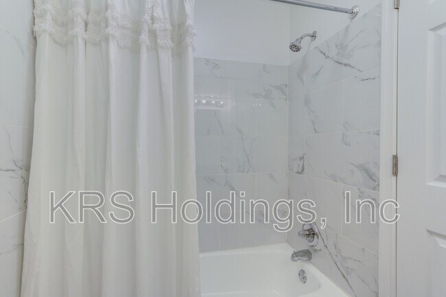 Building Photo - 4119 Richmond Hwy